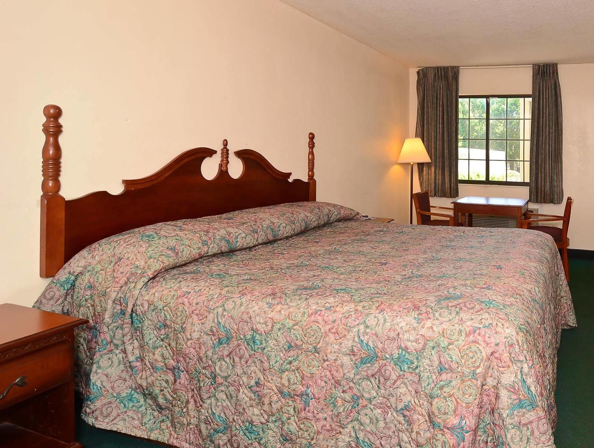 Rodeway Inn Nashville Exterior photo
